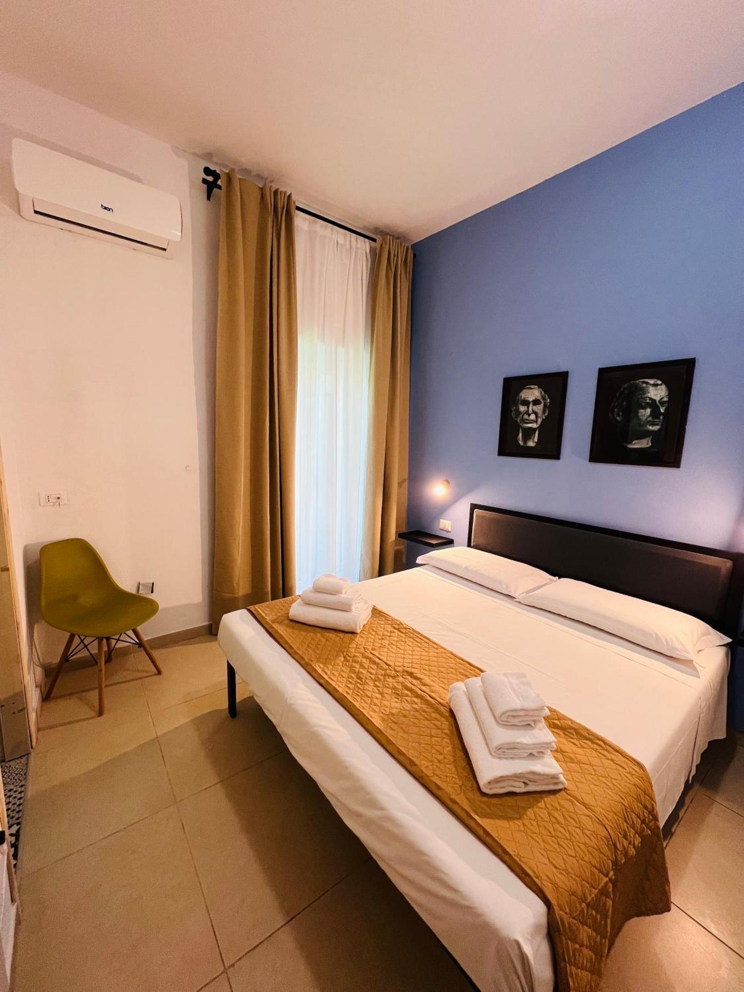 Les Chambres De Francoise Guest House ออลเบีย ภายนอก รูปภาพ