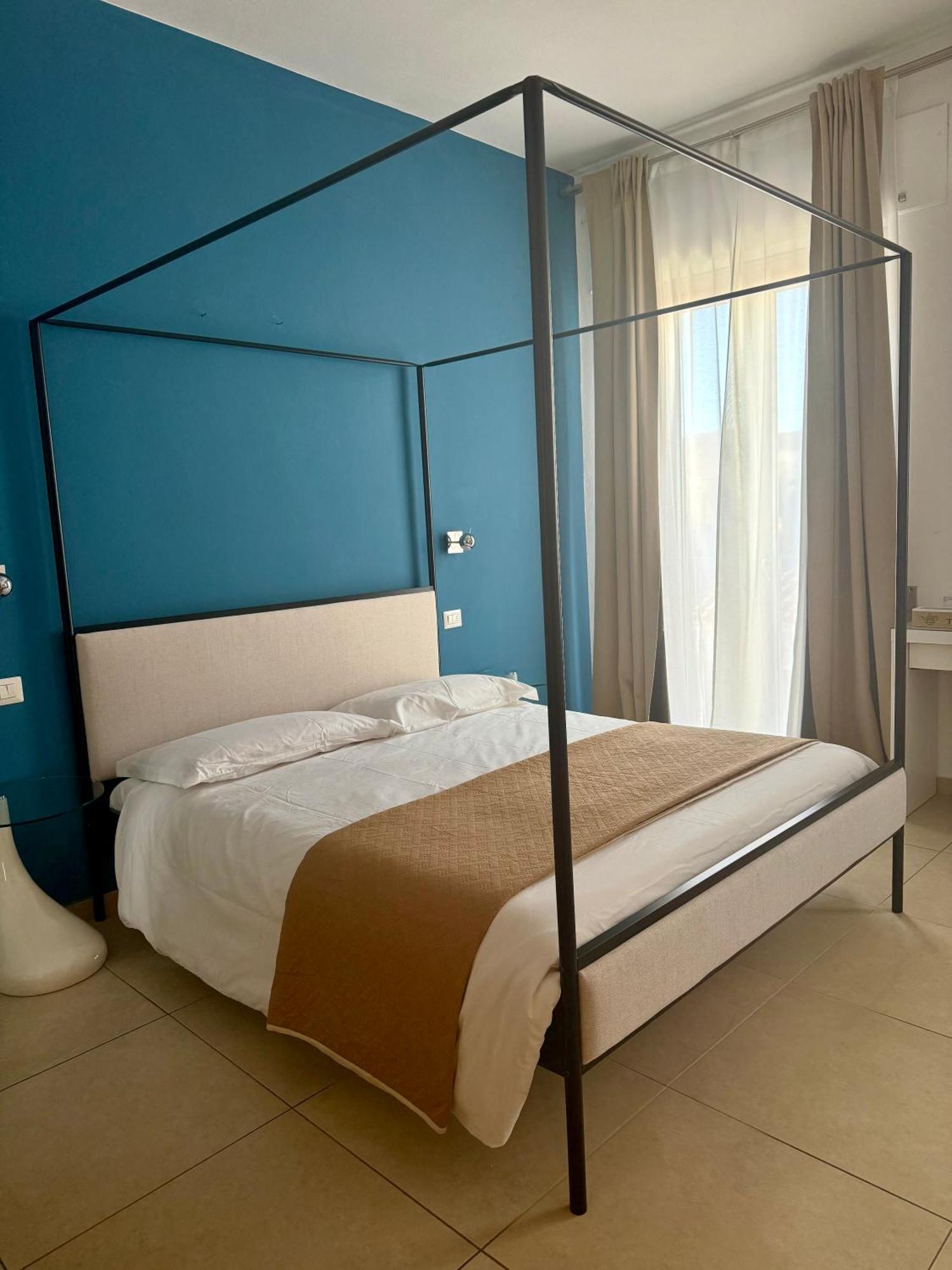 Les Chambres De Francoise Guest House ออลเบีย ภายนอก รูปภาพ