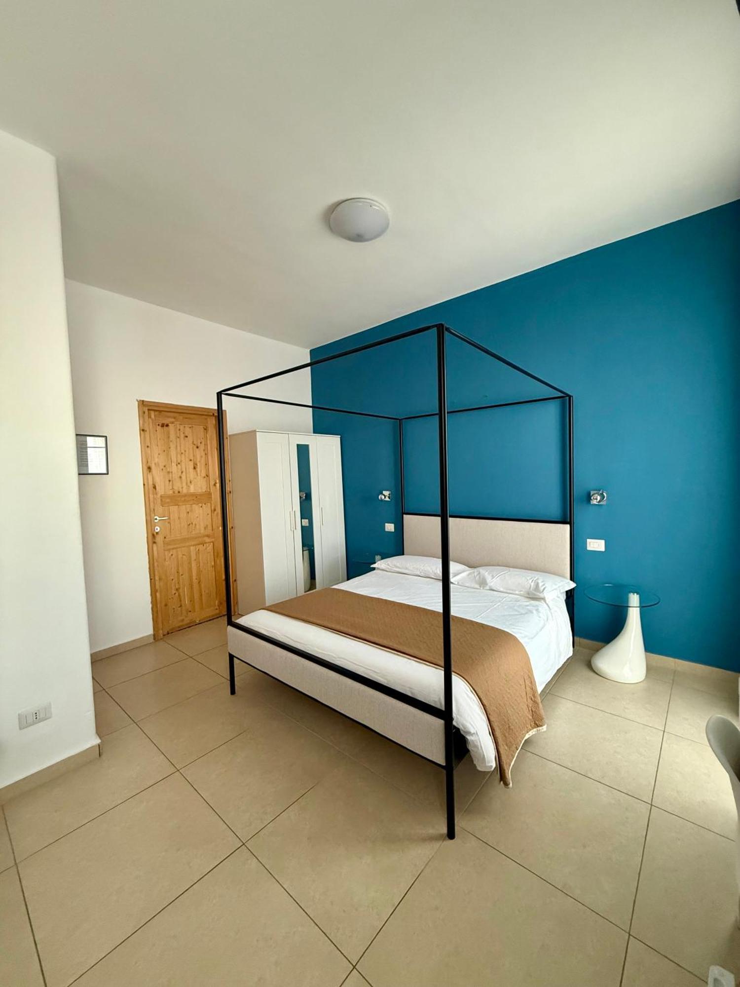 Les Chambres De Francoise Guest House ออลเบีย ภายนอก รูปภาพ