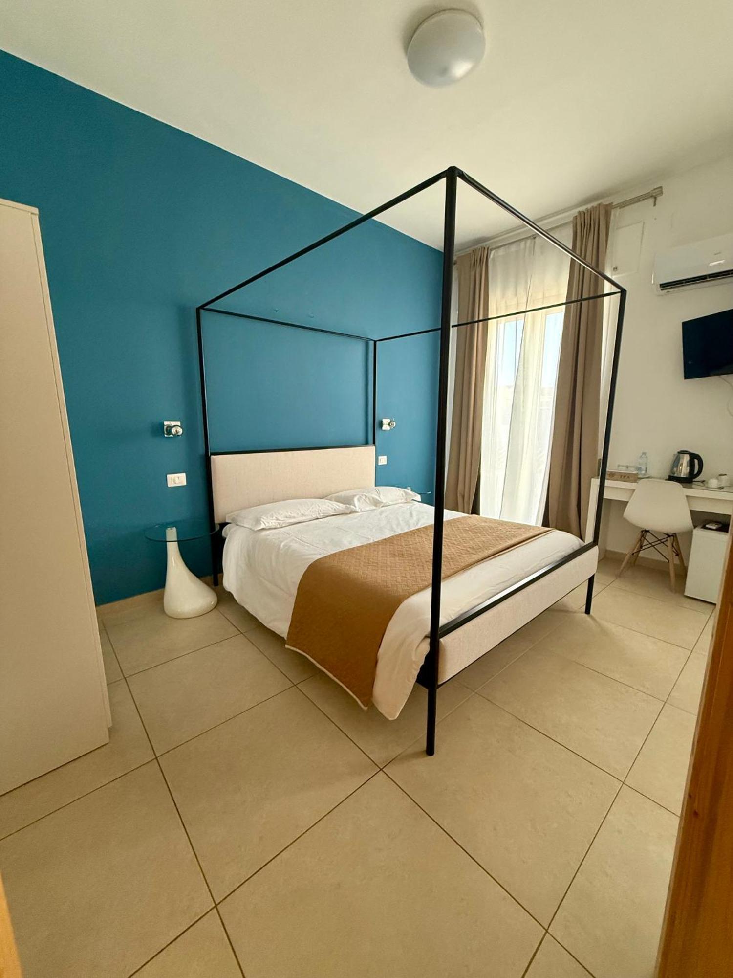 Les Chambres De Francoise Guest House ออลเบีย ภายนอก รูปภาพ