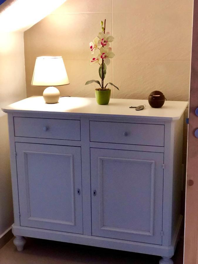 Les Chambres De Francoise Guest House ออลเบีย ภายนอก รูปภาพ